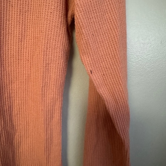 0424-29 Pink Waffle Vneck Long Sleeve Top - Picture 3 of 5